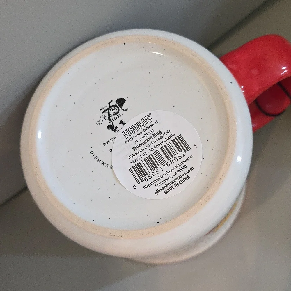 Peanuts Charlie Brown Character 21 oz stoneware mug NWT - Picture 4 of 6